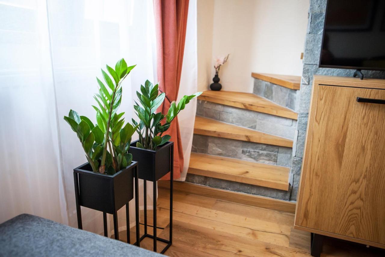 Zazi Apartment *